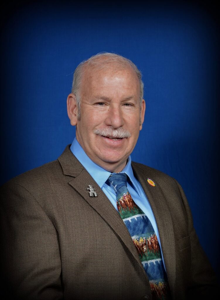 Scott Schmerelson, recipient of the Courage to Educate Award, David Labkovski Project 2026